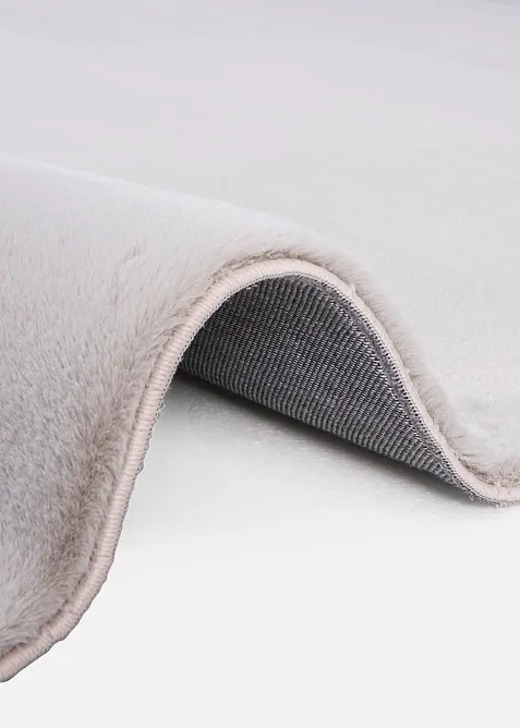 Tappeto in pelliccia sintetica dalla superficie morbida, bonprix