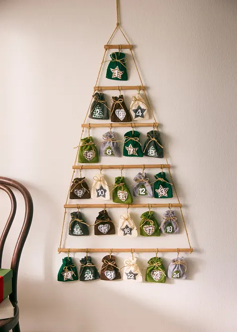 Calendario dell'Avvento con sacchettini, bonprix