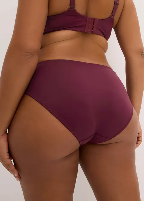 Slip con pizzo delicato, bonprix