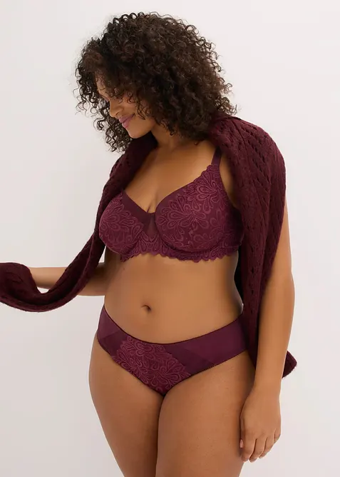 Slip con pizzo delicato, bonprix