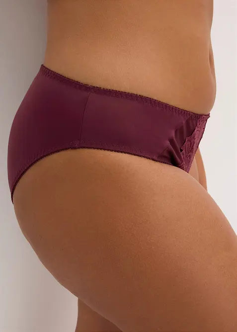 Slip con pizzo delicato, bonprix