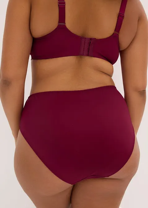 Slip alto con ricami pregiati, bonprix