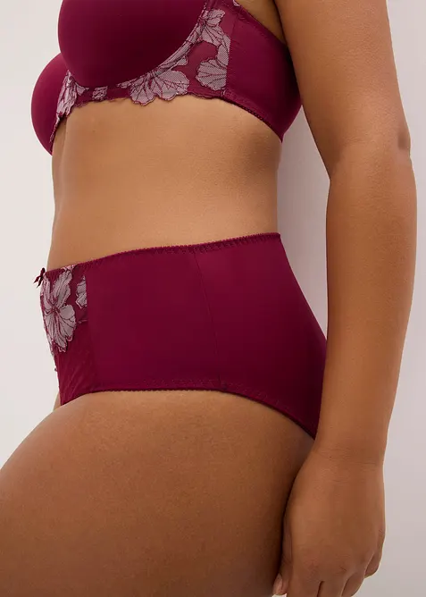 Slip alto con ricami pregiati, bonprix