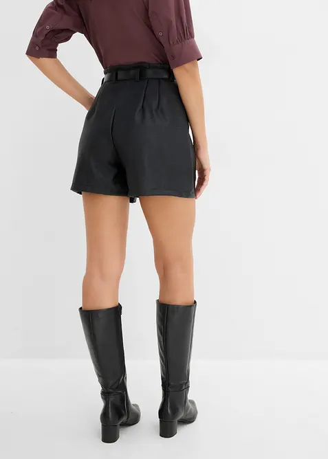 Shorts in similpelle con cintura, bonprix