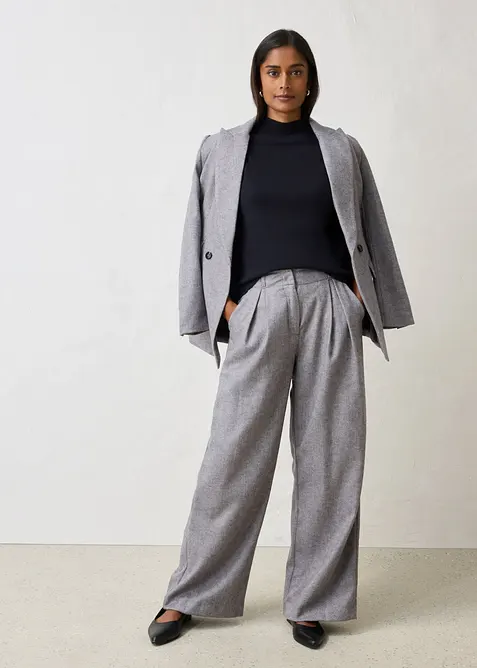 Maglione a collo alto in morbido misto lana, bonprix