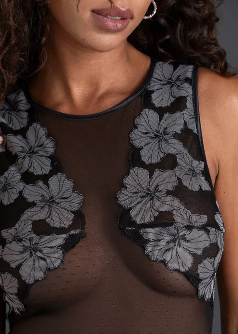 Body con perizoma e ricami raffinati, bonprix