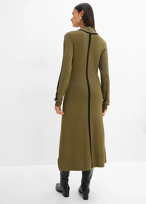 Abito in maglia di misto viscosa con dettagli a contrasto, bonprix