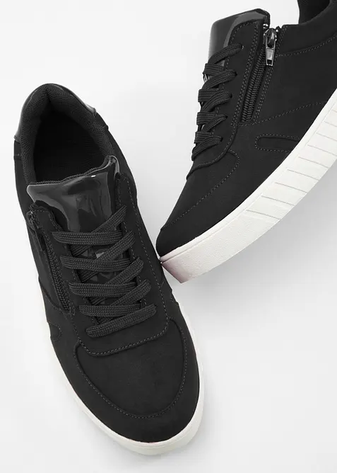 Sneaker con soletta imbottita, bonprix