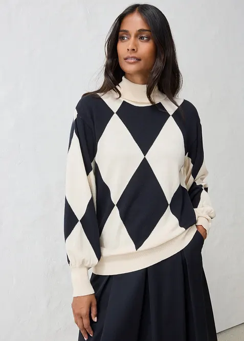 Maglione in filato fine a collo alto, bonprix
