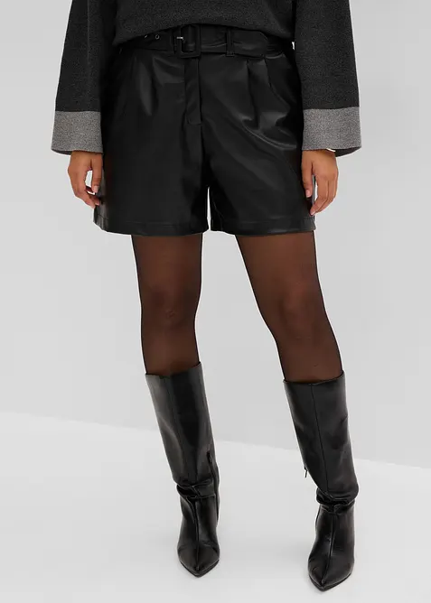 Shorts in similpelle con cintura, bonprix