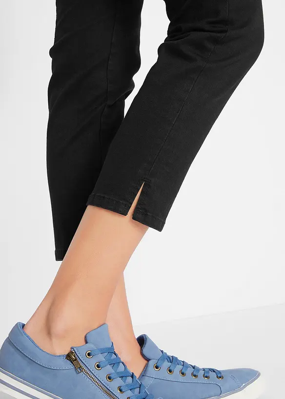 Jeans slim fit con bordo vita confortevole, vita media, bonprix