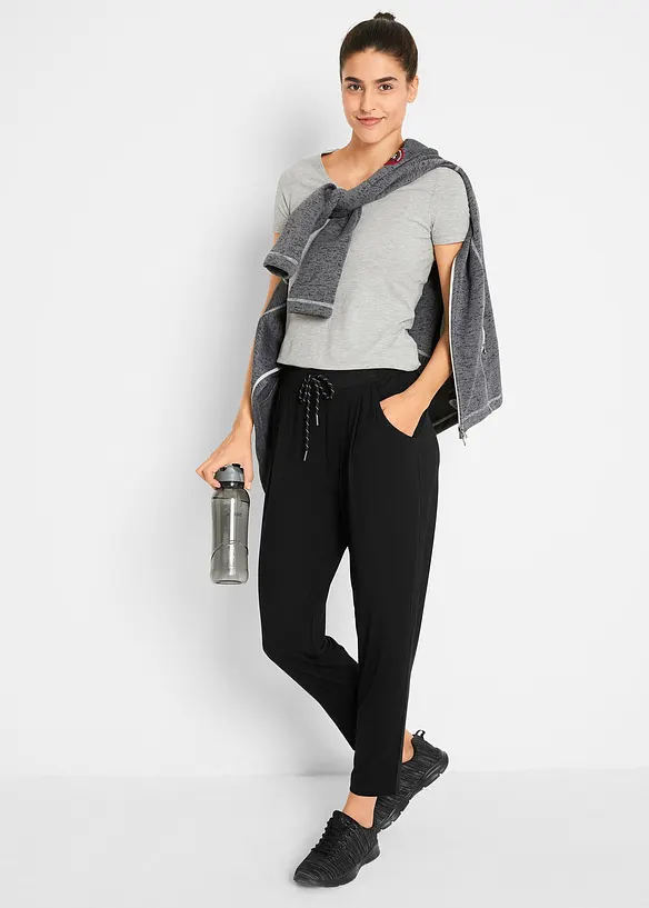 Pantaloni sportivi in viscosa, lunghezza 7/8, bonprix