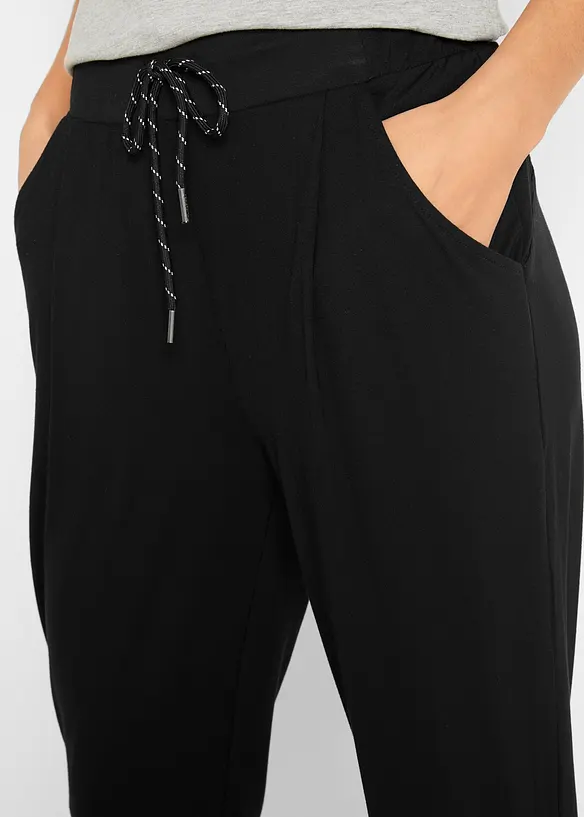 Pantaloni sportivi in viscosa, lunghezza 7/8, bonprix