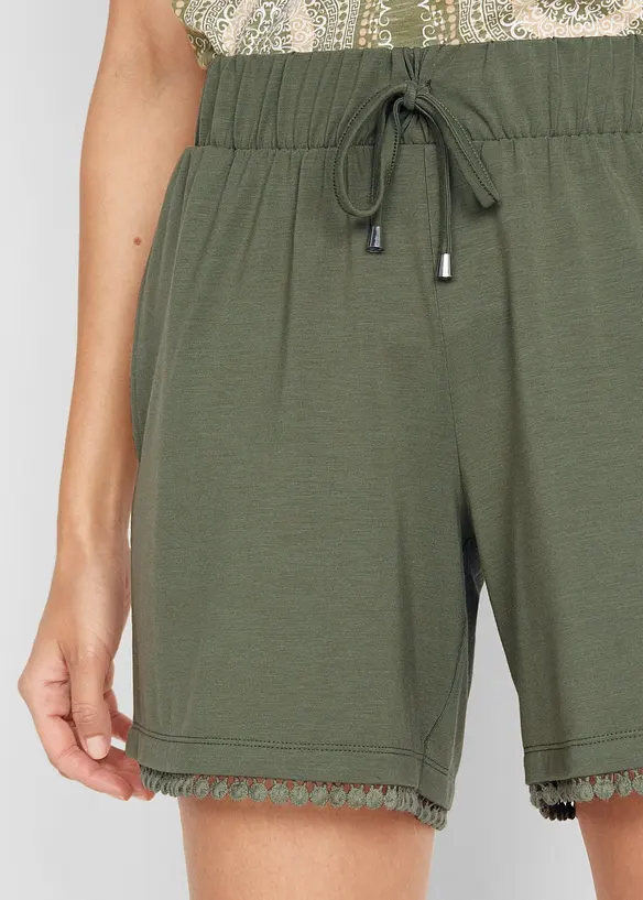 Shorts in jersey con cinta comoda e pizzo in misto viscosa, bonprix