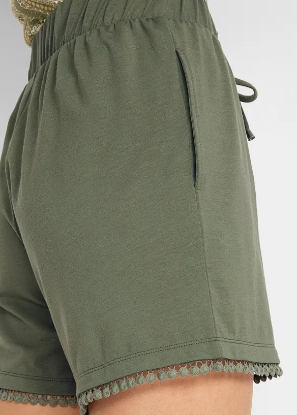 Shorts in jersey con cinta comoda e pizzo in misto viscosa, bonprix