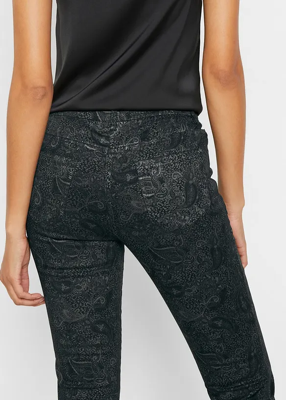 Pantaloni in twill con fantasia raffinata, bonprix