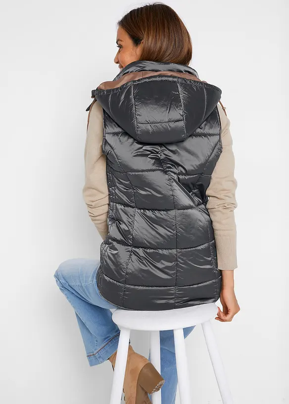 Gilet trapuntato con cappuccio rimovibile, bonprix