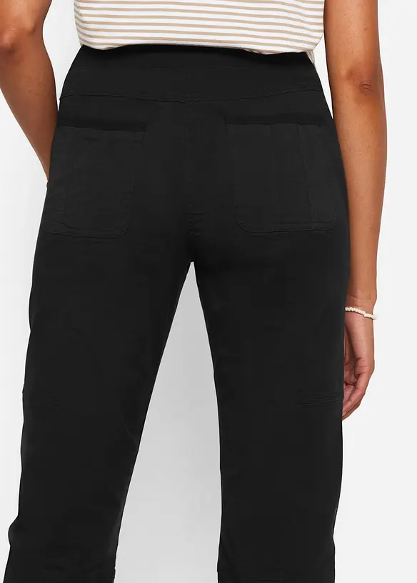 Pantaloni capri con laccetto da annodare, bonprix