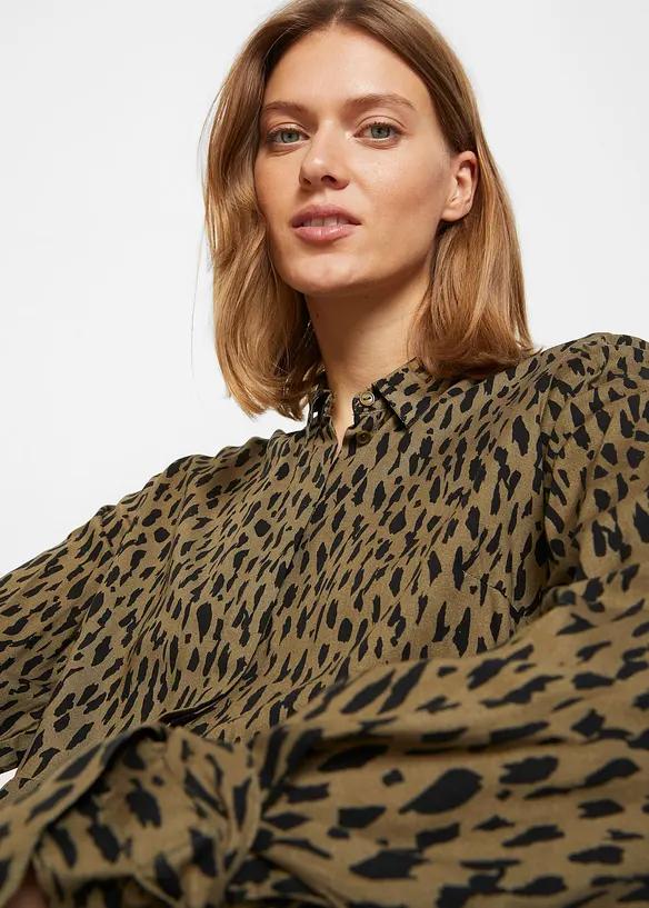 Camicia con fondo asimmetrico in pura viscosa, bonprix
