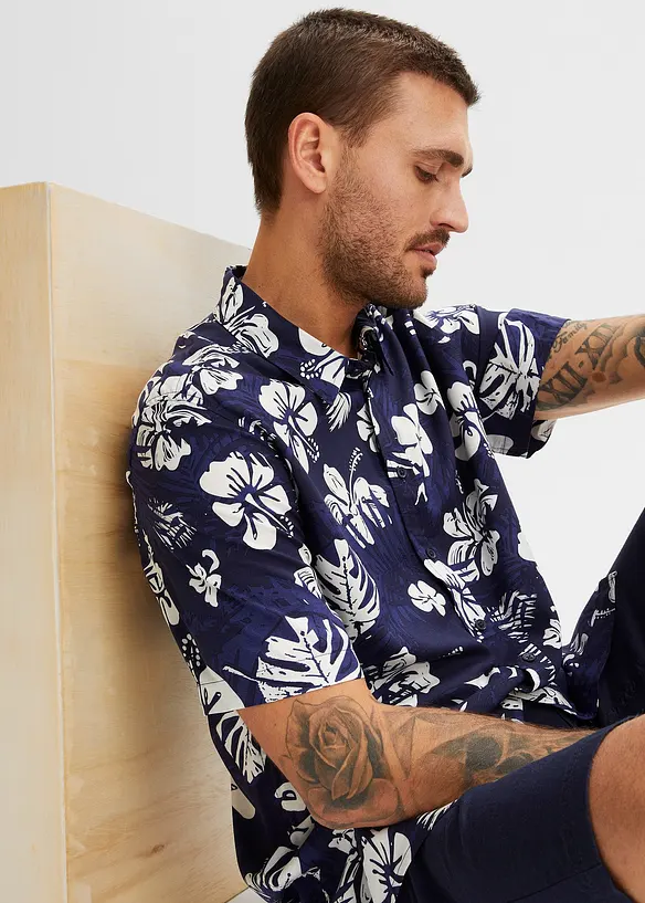 Camicia a maniche corte in viscosa, bonprix