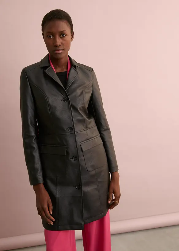 Giaccone in similpelle sciancrato con collo a revers, bonprix