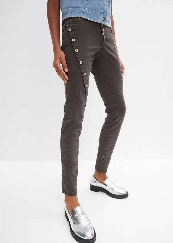 Pantaloni in twill di misto cotone elasticizzato, bonprix