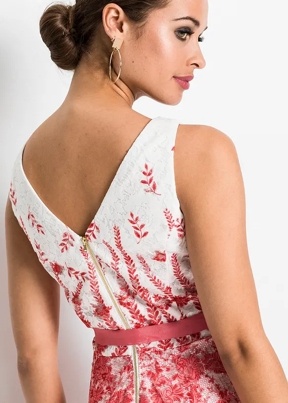 Abito in pizzo con cintura in satin da annodare, bonprix