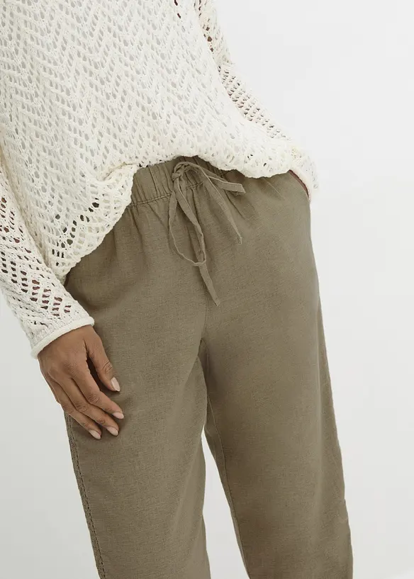 Pantaloni in misto lino con pizzo ai lati, alla caviglia, bonprix