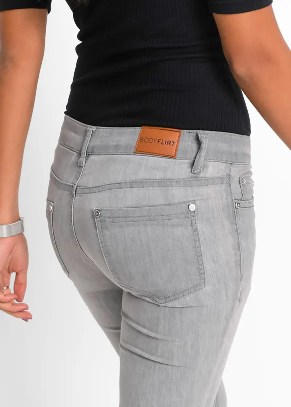Jeans skinny elasticizzati, vita media, bonprix