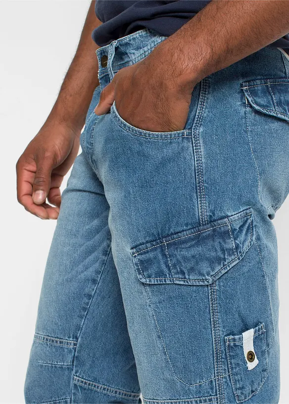 Bermuda cargo lunghi elasticizzati in jeans leggeri, relaxed fit, bonprix