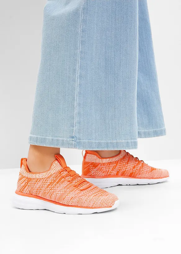 Sneaker slip-in comode in materiale morbido, bonprix