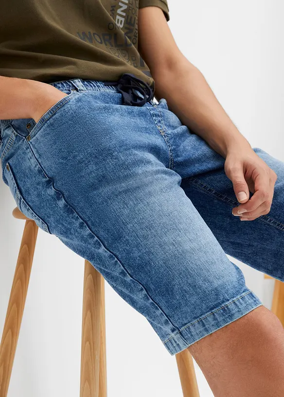 Bermuda elasticizzati in jeans leggero con elastico in vita, slim fit, bonprix