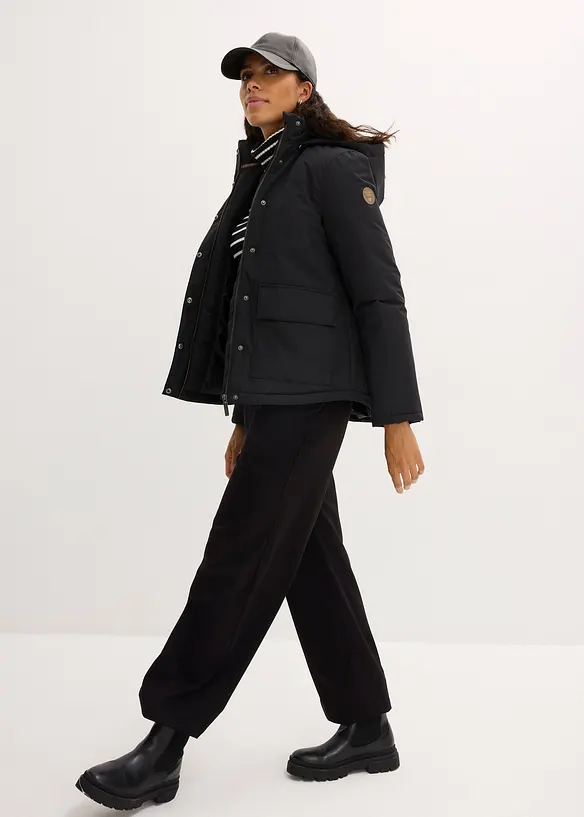 Giacca invernale con tasche applicate, bonprix