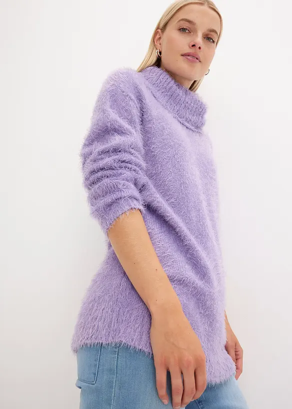 Maglione a collo alto in morbido filato effetto piume, bonprix