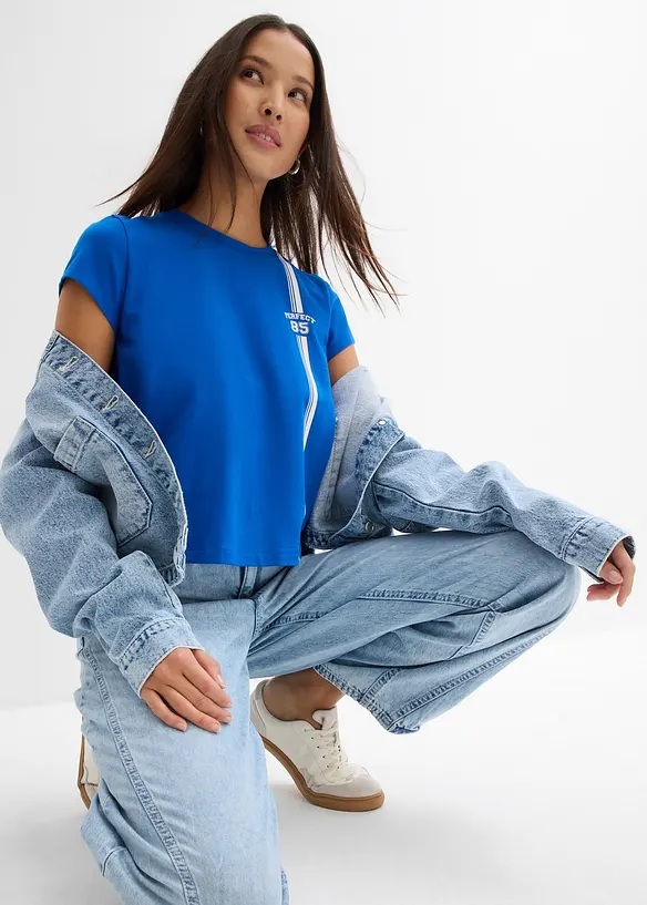T-shirt cropped con stampa, bonprix