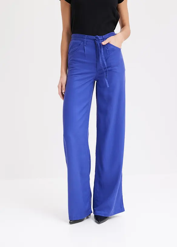 Pantaloni in lyocell con pinces e laccetto da annodare in vita, bonprix