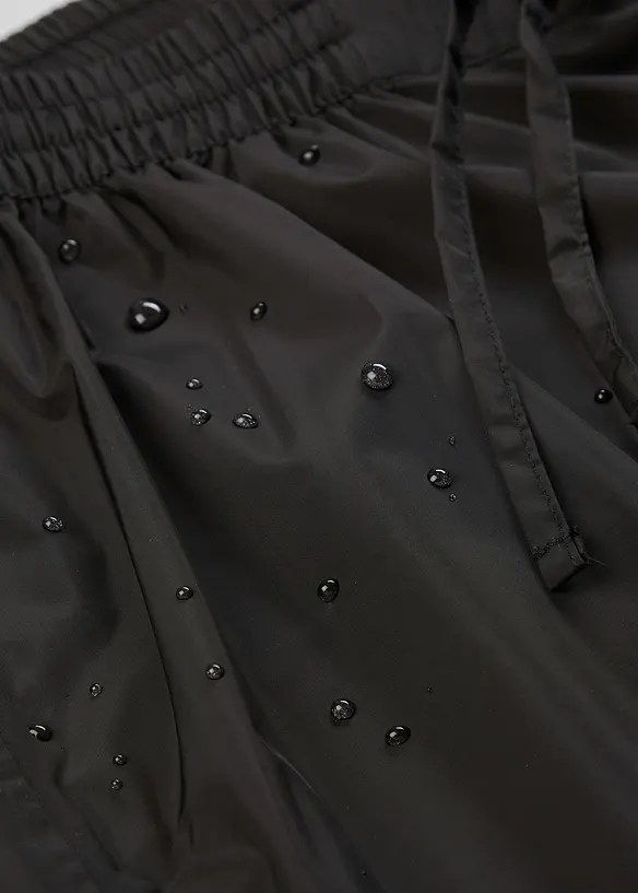 Pantaloni antipioggia ultraleggeri, impermeabili, idrorepellenti, bonprix