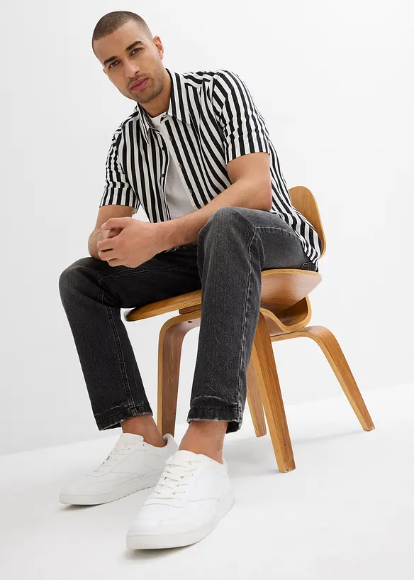 Camicia a maniche corte in viscosa morbida, bonprix