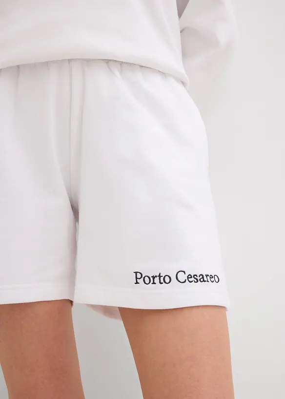 Shorts in felpa con ricami, bonprix
