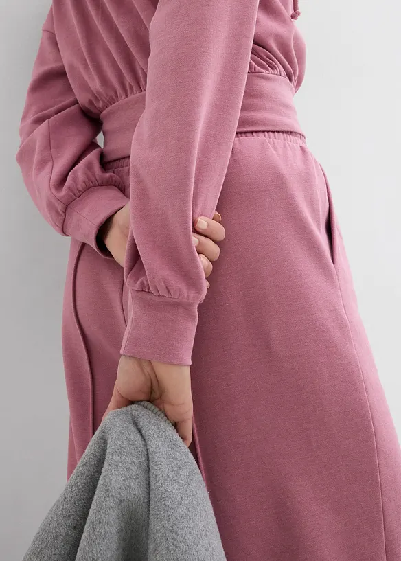 Felpa con zip e cappuccio cropped in morbido misto cotone, bonprix