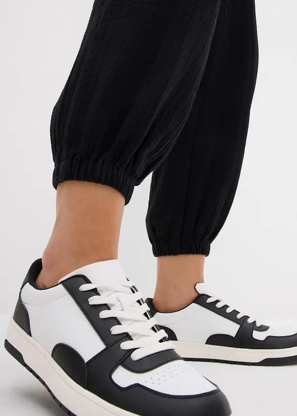 Pantaloni in mussola con cinta in lavorazione smock, bonprix