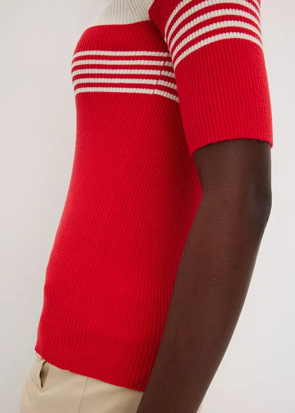 Maglione in filato fine con bottoni decorativi, bonprix