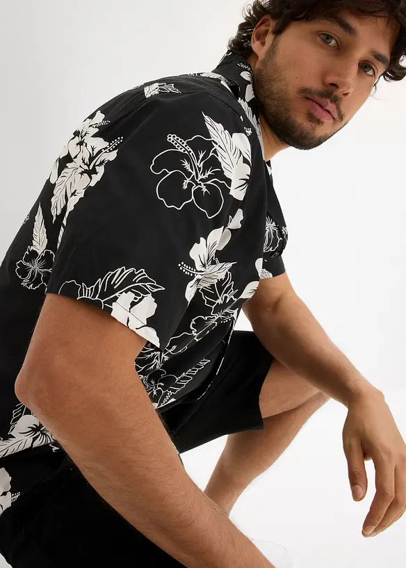 Camicia a maniche corte in viscosa, bonprix