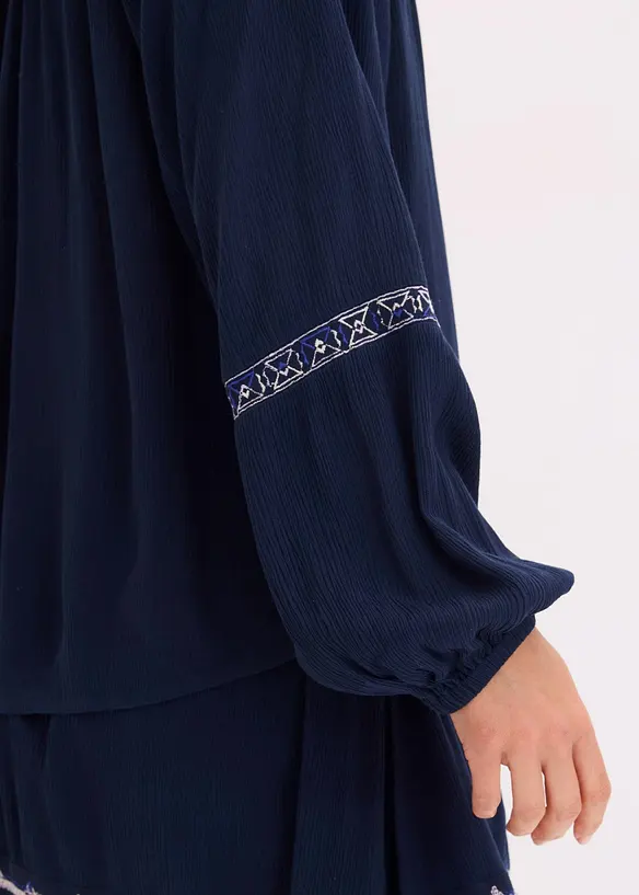 Blusa oversize con ricamo, bonprix