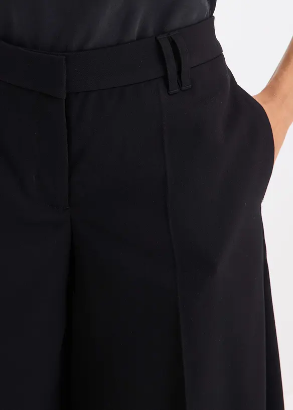 Shorts sciancrati, bonprix
