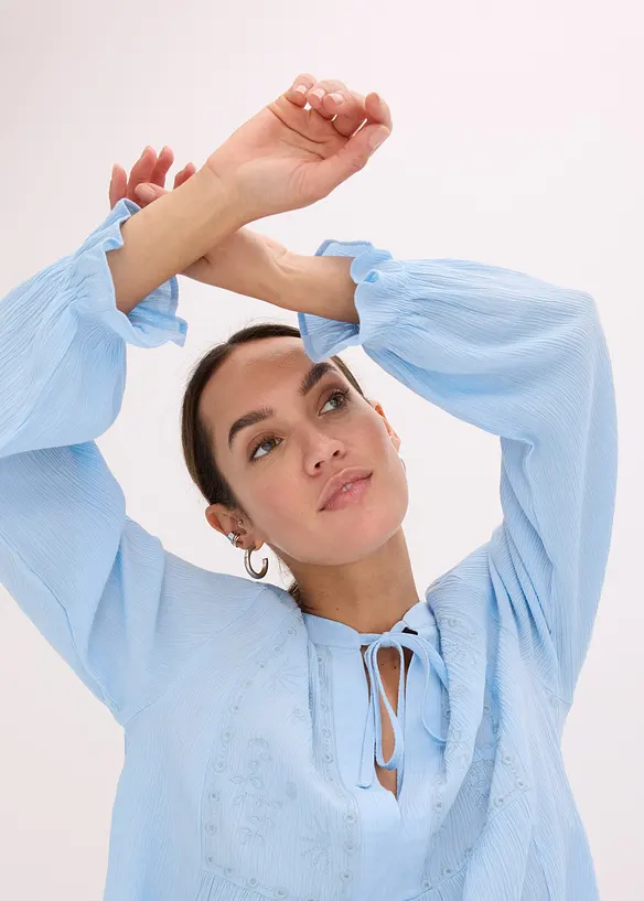 Blusa con ricami traforati, bonprix