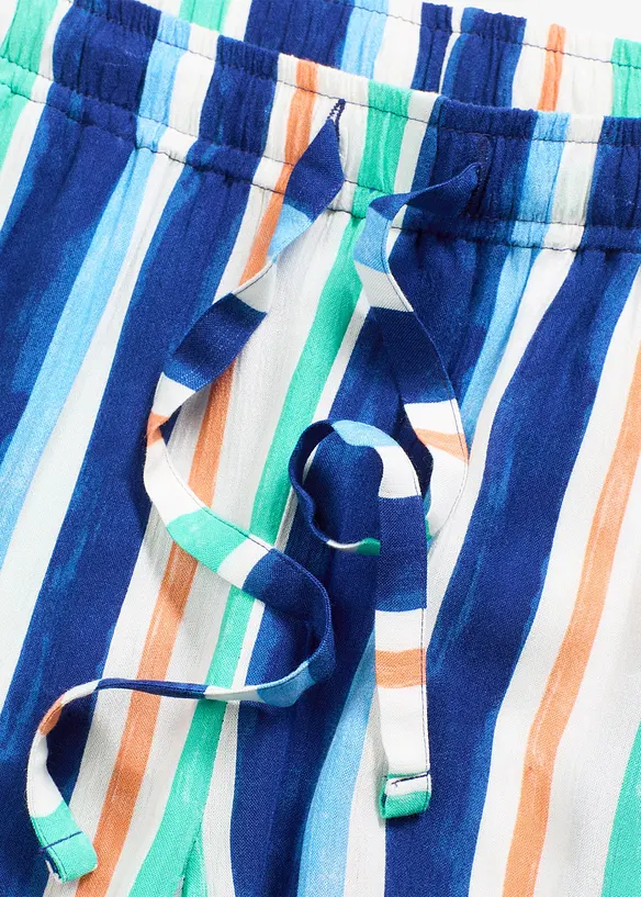 Shorts con elastico in vita in fine viscosa, bonprix