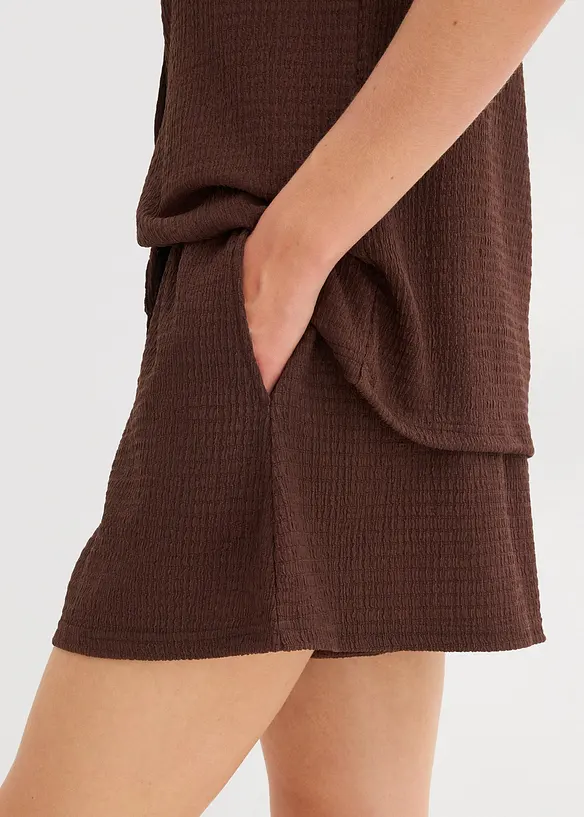 Shorts con elastico in vita in crêpe operato, bonprix