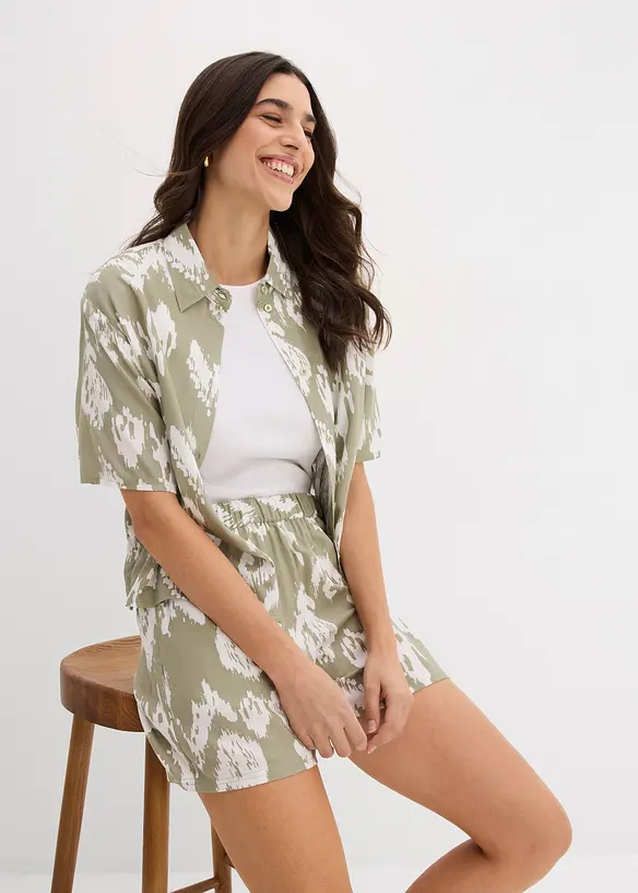Shorts in viscosa con cinta comoda, bonprix