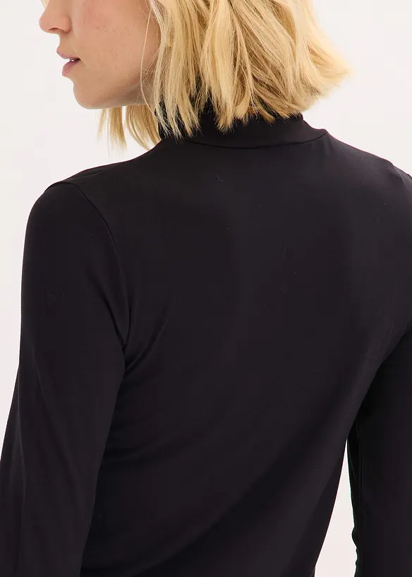 Maglia dolcevita con bottoni decorativi, bonprix